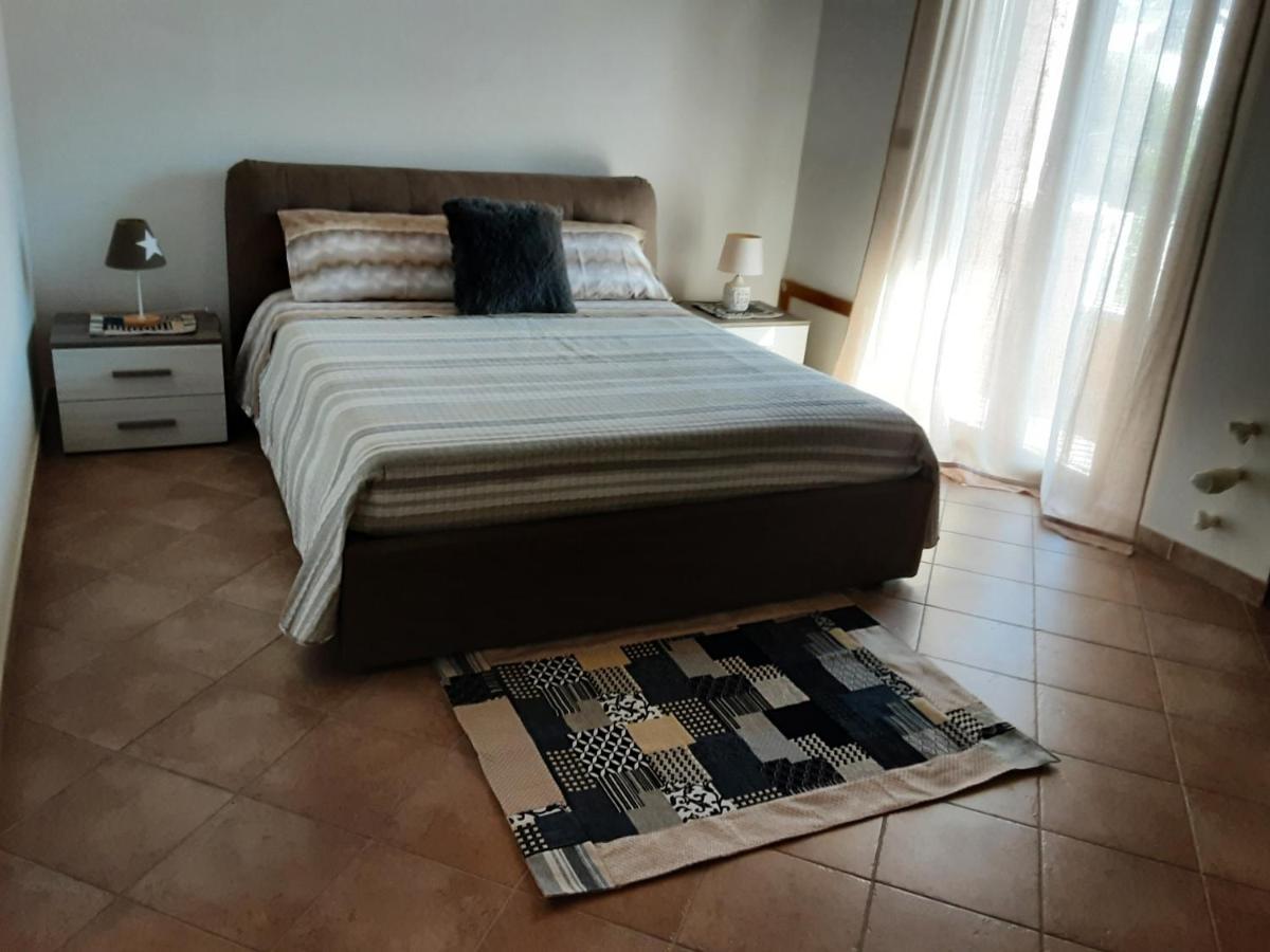 Bed and Breakfast Tre Stelle Porto Torres Exterior foto